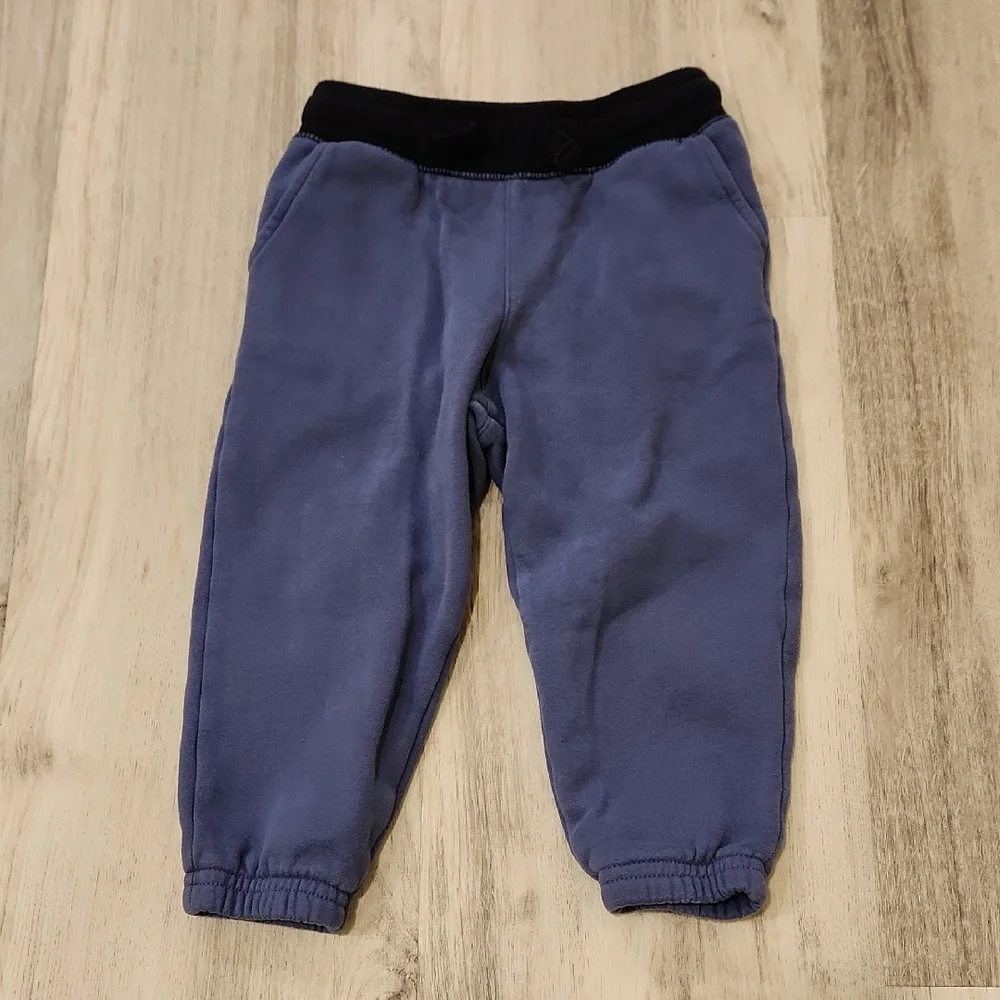 Carter's blue sweatpants with Elastic Cuffs Size 3T